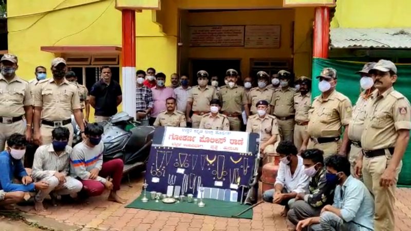 Karwar theft2 1 medium
