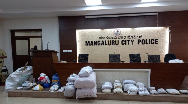 MNG POLICE medium