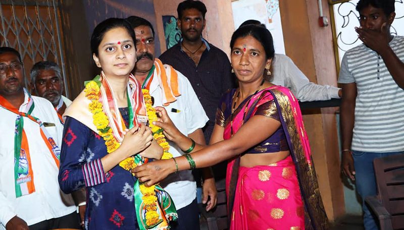 Priyanka Jarkiholi 2 medium