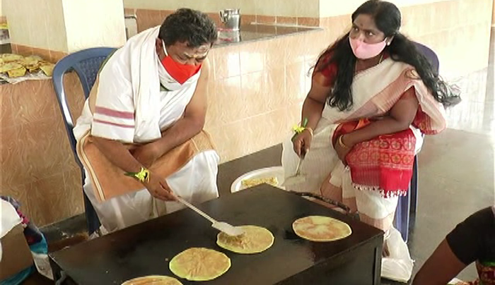 Renukacharya Wife 4 medium