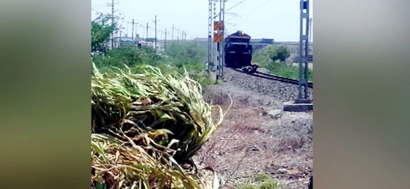 Scooty Railway Track 3 medium