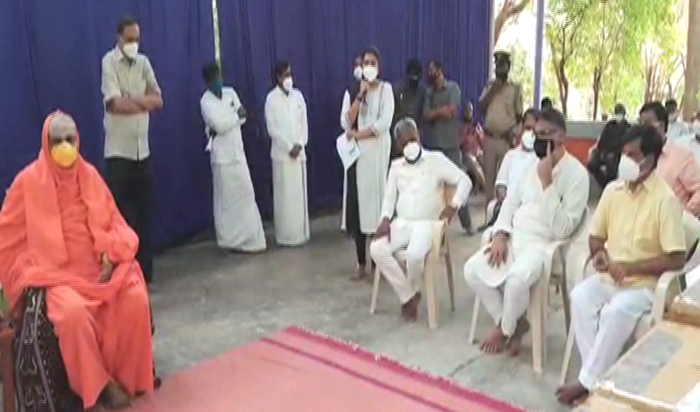 Shilpa Nag Sutturu Sri 3 medium