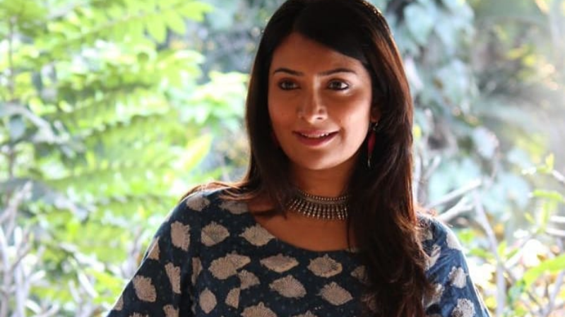 radhika pandit 2 medium