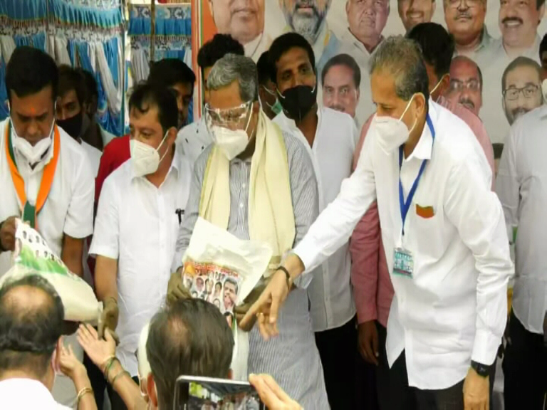siddaramaiah zameer 3 medium