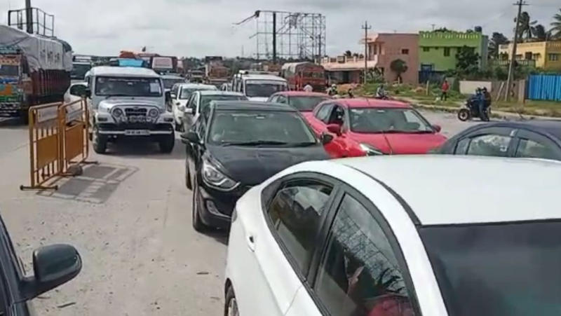 traffic 2