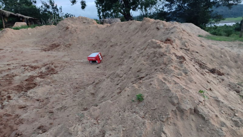 Illegal Sand 3
