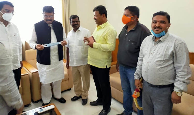 M P Kumaraswamy 1