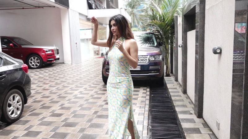 MOUNI ROY 8