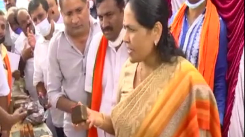 Shobha Karandlaje2