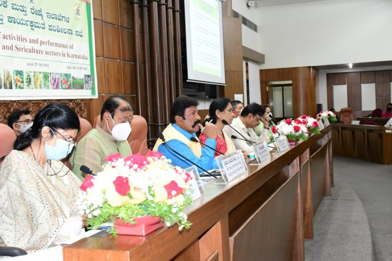 Shobha Karndlaje bc patil narayana gowda 2