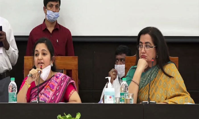 Sumalatha JDS MLA 6