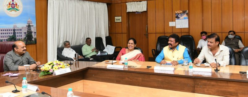 asavaraj Bommai Meeting With Shobha Karandlaje 1