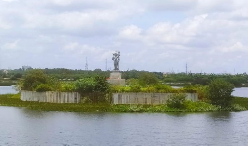 begur lake shiva statue satish reddy 2