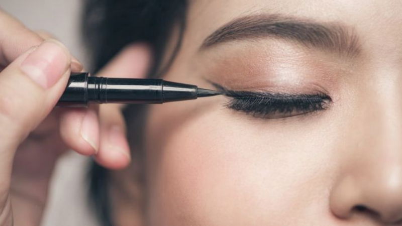 eyeliner