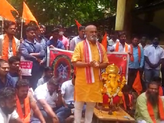 Pramod Muthalik, CM Basavaraj Bommai
