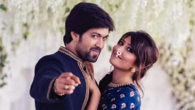 yash radhika pandit engagement 2