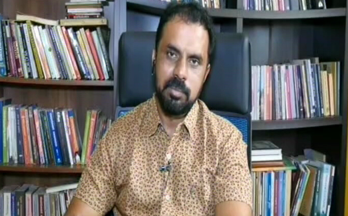 CHAKRAVARHTY
