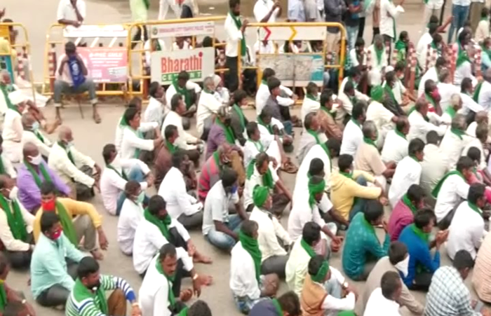 FARMERS PROTEST 3