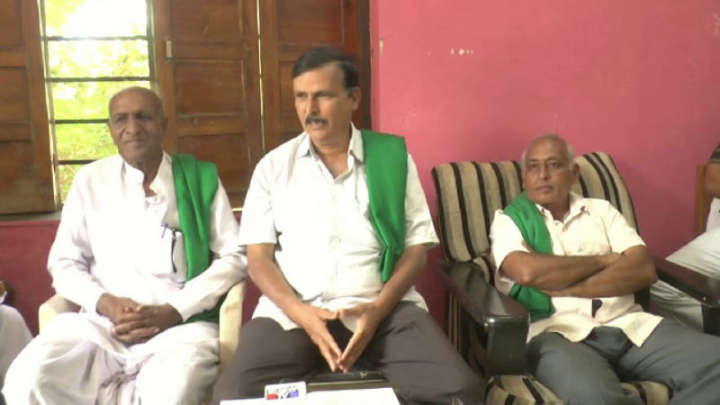 KURUBURU SHANTHAKUMAR 1