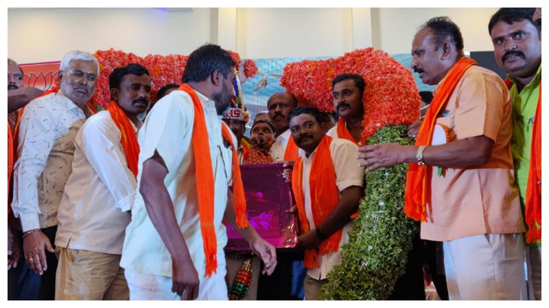 Narayanaswamy