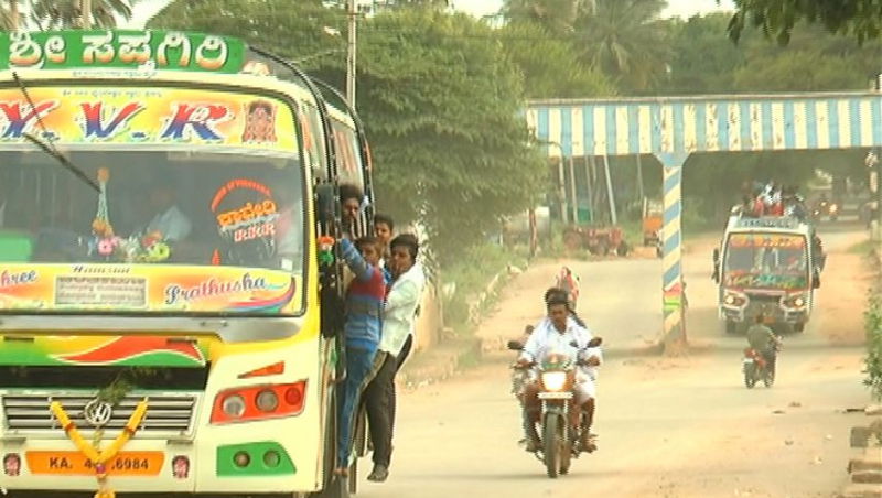 Students Bus 1 1