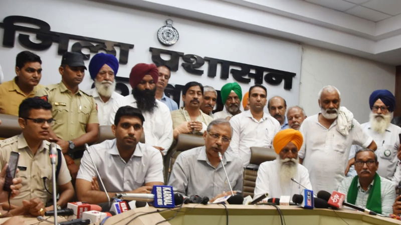 kARNAL FOREMERS PROTEST 1