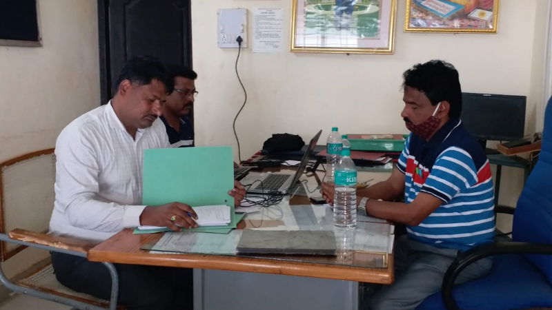 ksrtc transport officer On leave bribe ACB officer Gadaga 1