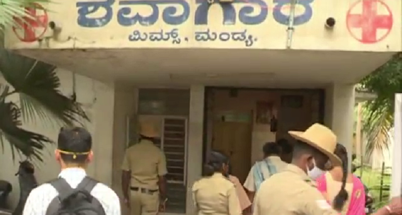 parents MANDYA 3