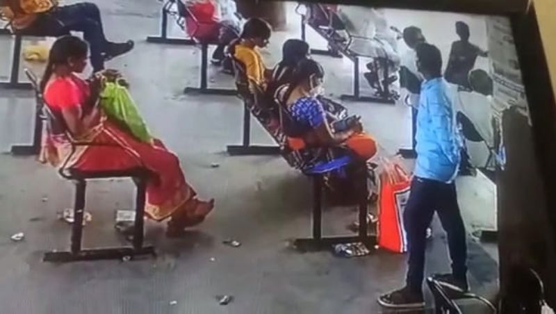 women chain