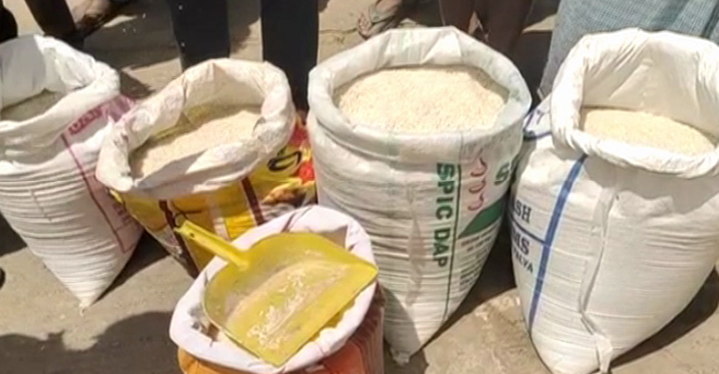 PLASTIC RICE 4