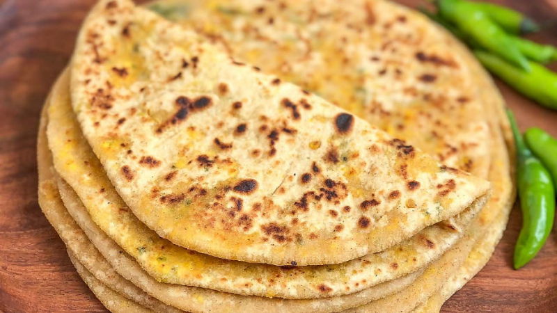 radish paratha 2