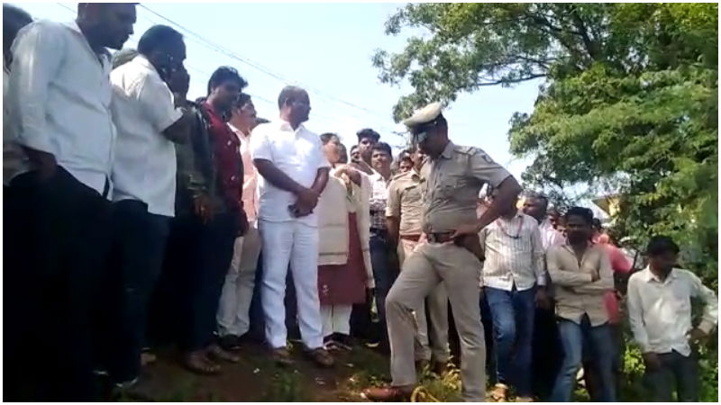 worker at bidar 2