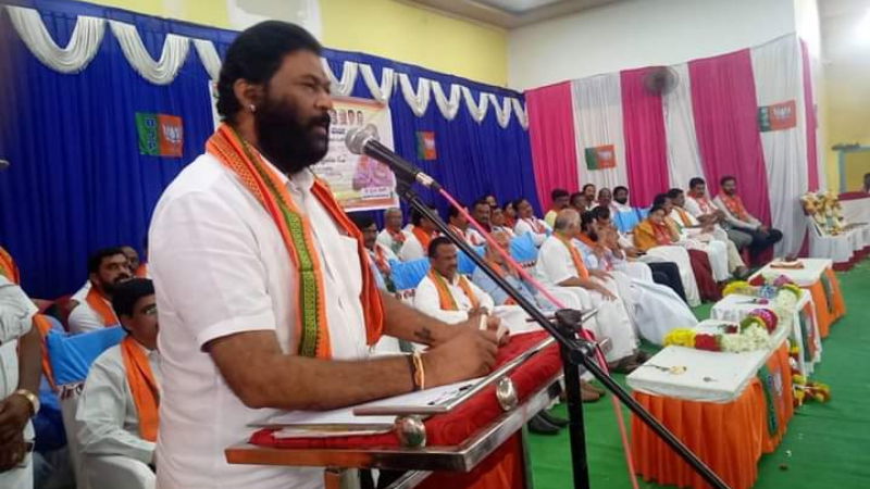 ANANDH SINGH