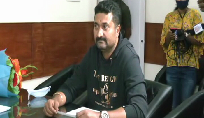 CR MANOHAR 1