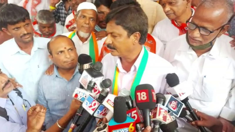 Ramesh Jarkiholi 1 1