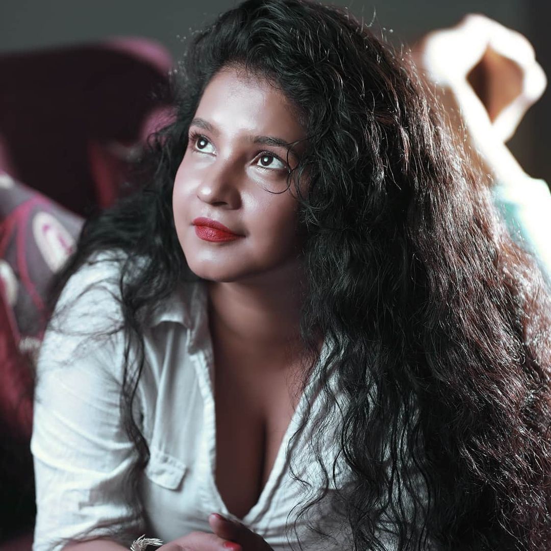 SHUBHA POONJA 2 1