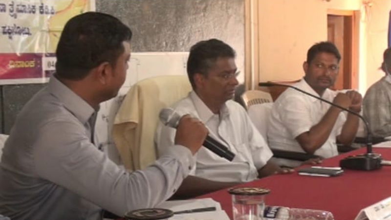 Satish Jaraki Hioli Chikkodi