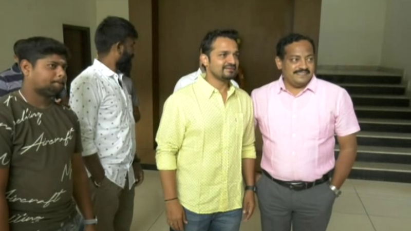 Vijay Raghavendra 2