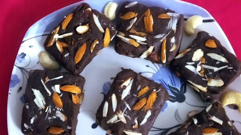 biscuit barfi