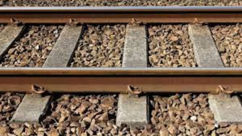 train tracker