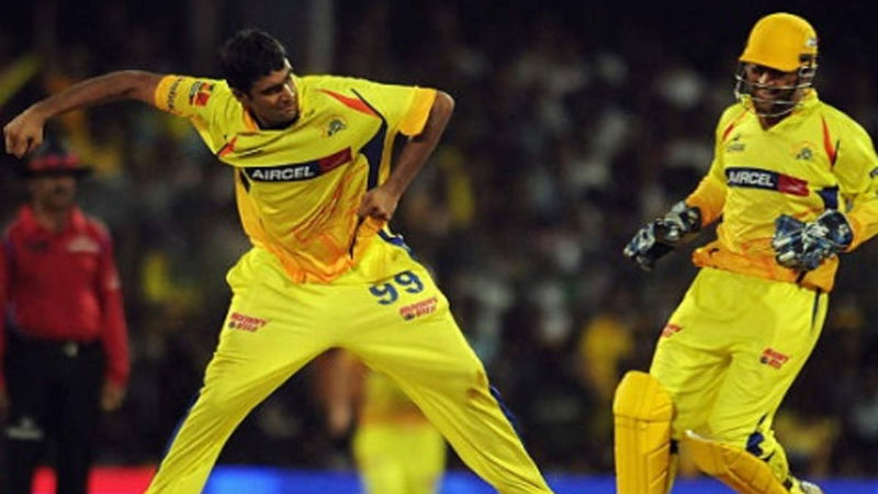 R ASHWIN AND DHONI