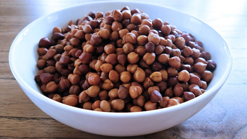 cup black chickpea