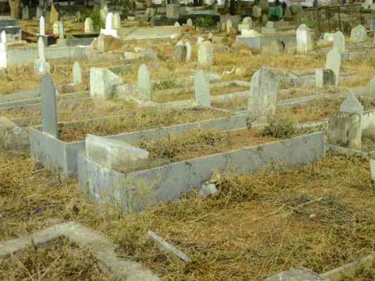 graveyard hindu