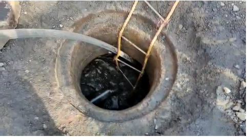 manhole1