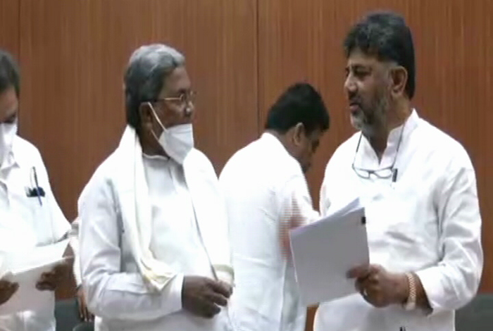 SIDDARAMAIAH DKSHIVAKUMAR 1