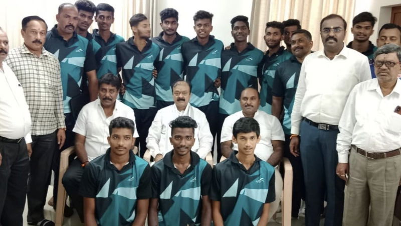 VOLLAYBALL TEAM