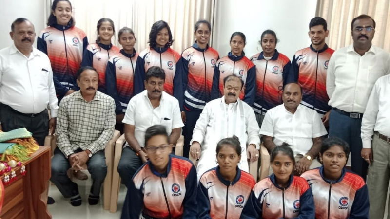 VOLLAYBALL TEAM