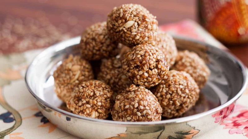sesame seeds ladoo 1