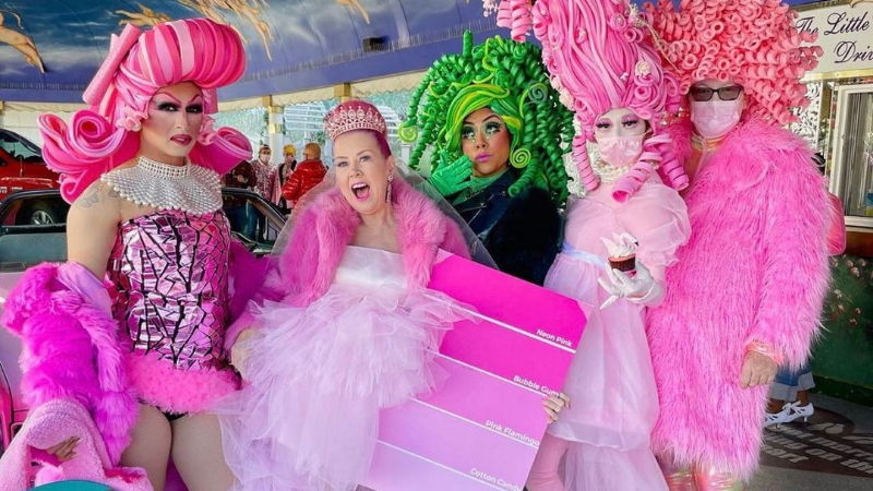 woman marrying colour 1