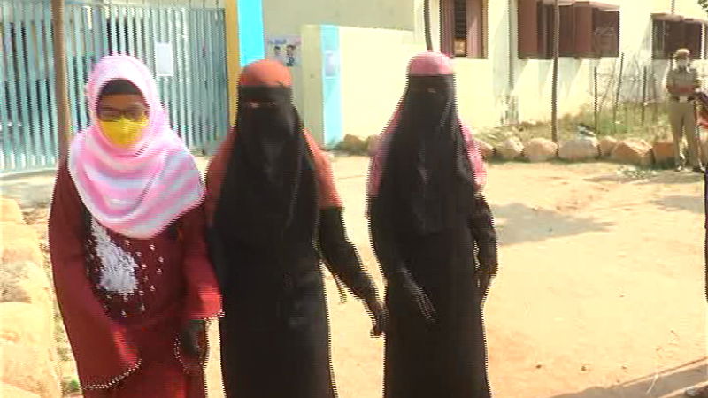 hijab kolara